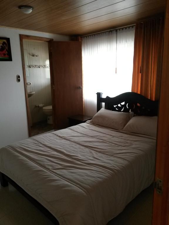 Hospedaje El Mirador Iza Ngoại thất bức ảnh
